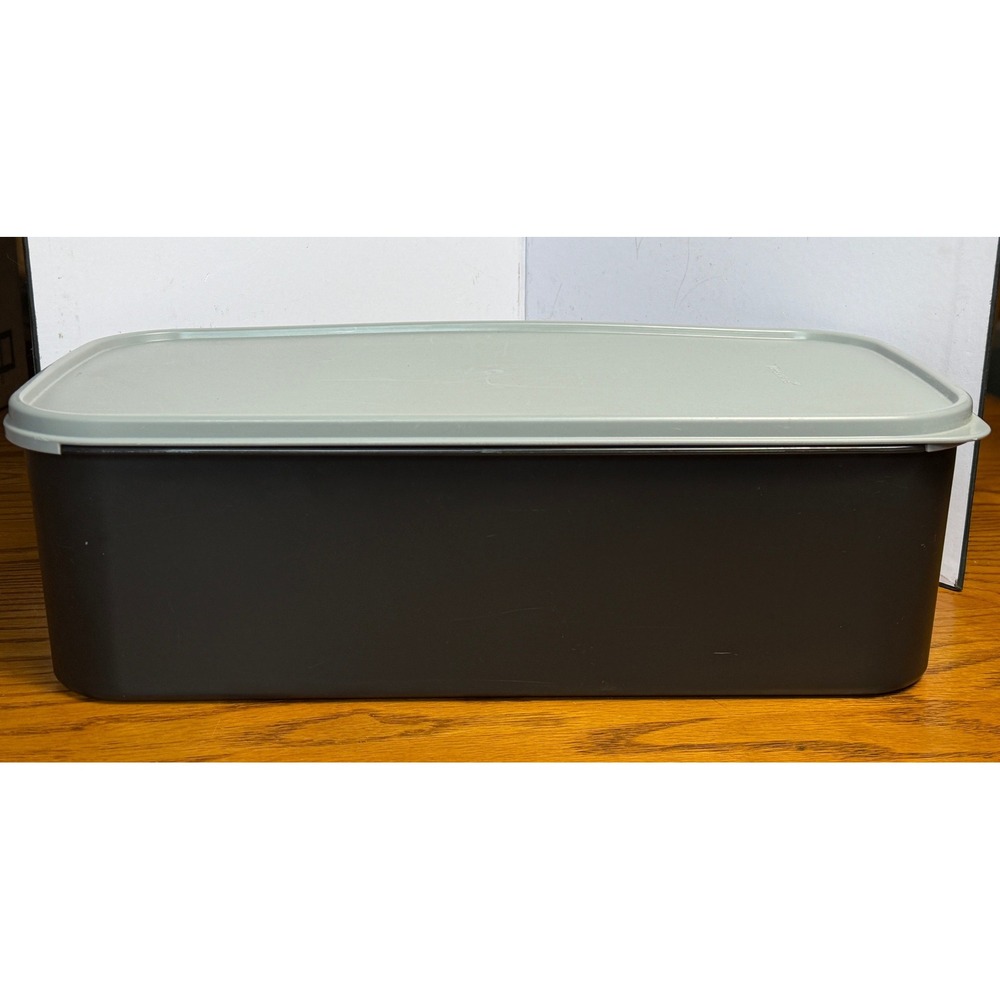 Tupperware Memory Mates: Black Rectangular Container, Gray Lid, Divider Rack - Picture 4 of 9